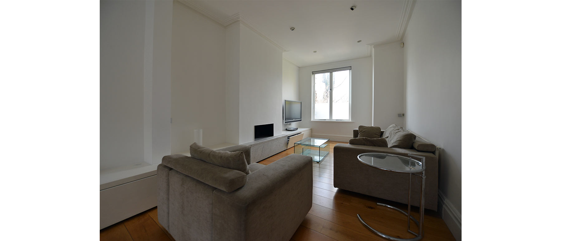 House 075: terraced house interior, Manchester