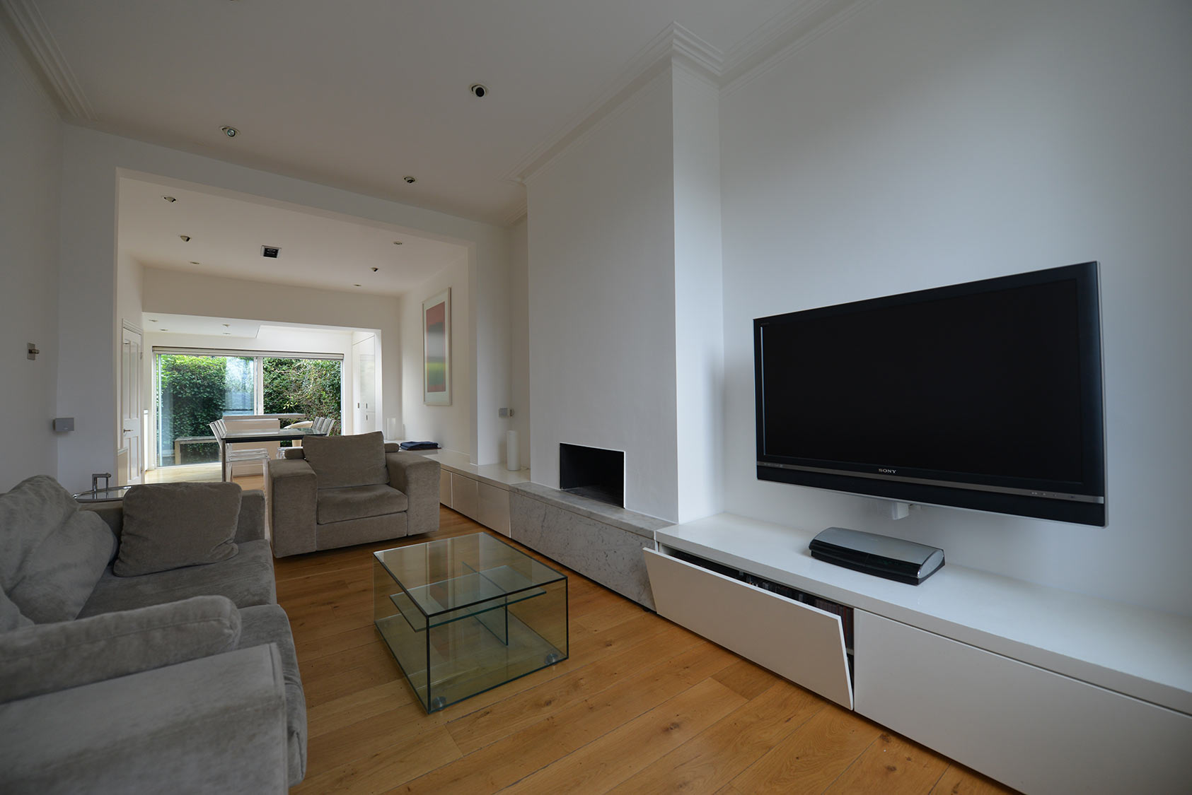 house175-4 House 075: terraced house interior, Manchester