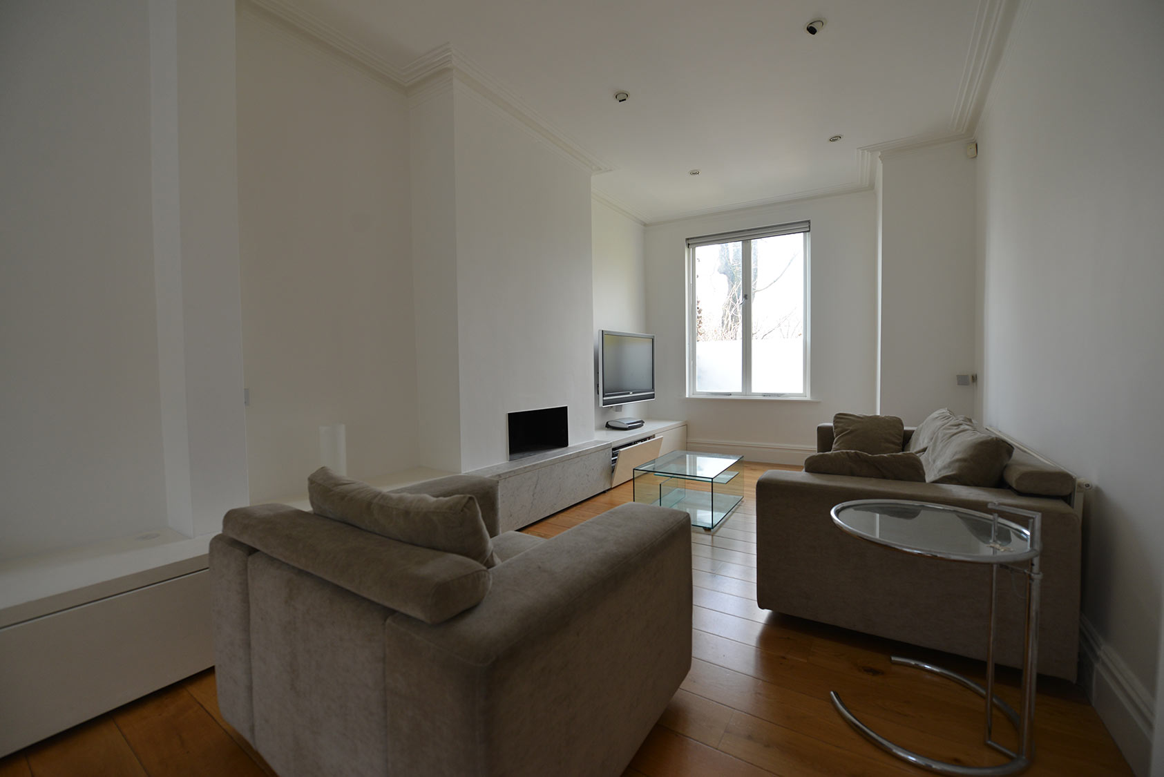 house175-6 House 075: terraced house interior, Manchester